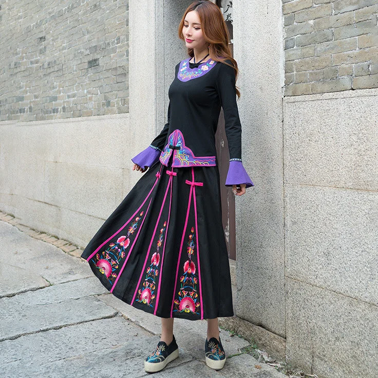 Floral Embroidery Traditional Chinese Style Pleated Expansion Skirt